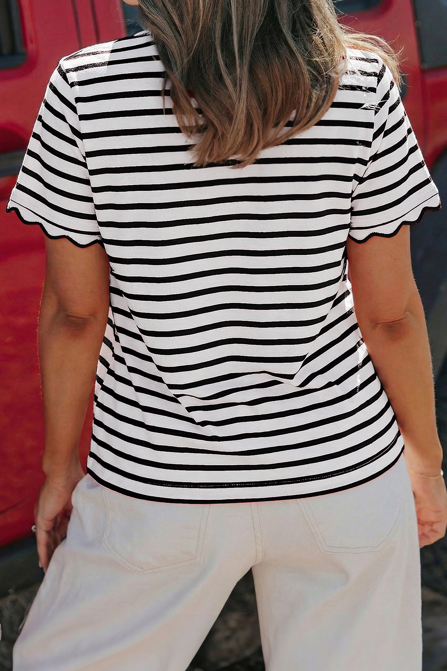 Social Scallop Top