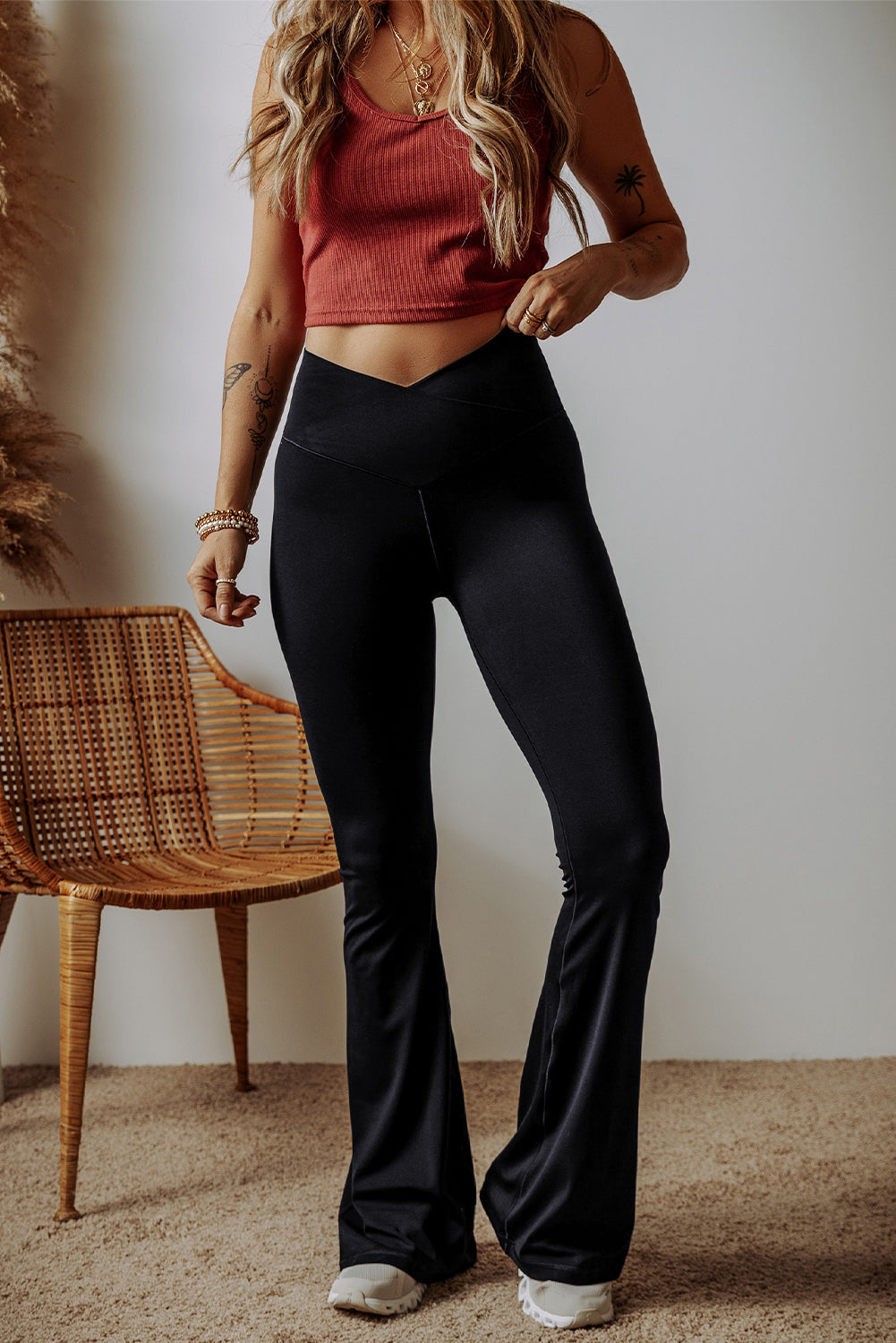 Fitness Girlie Viral Crossover Flare Yoga Pants